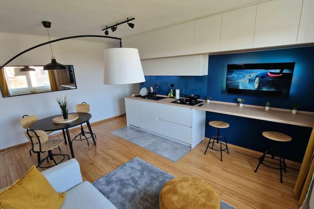 Appartement Midnight Blue Oasis - Center, Free Parking à Zagreb Extérieur photo